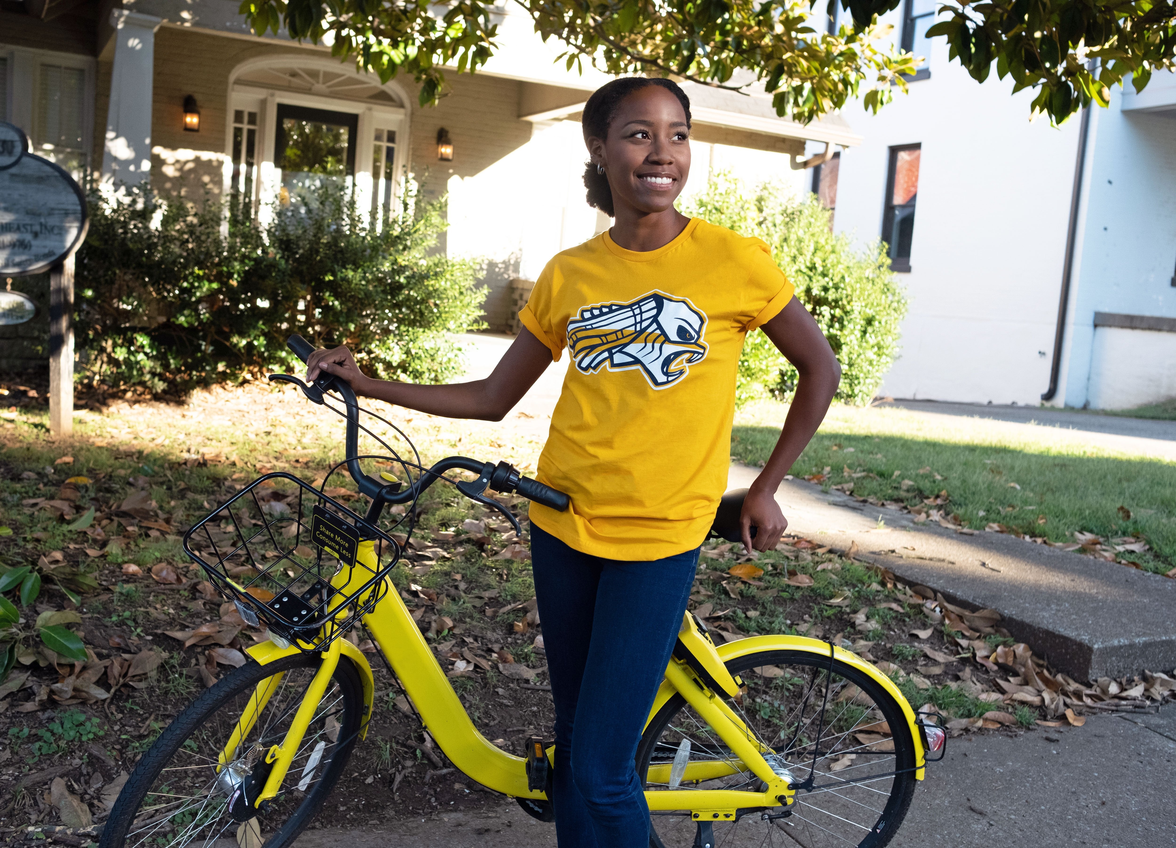 THE PREDATORS Tシャツ s-l400.jpg